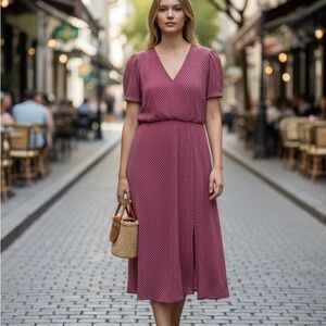 Elegant Leith Pink V-Neck Dress